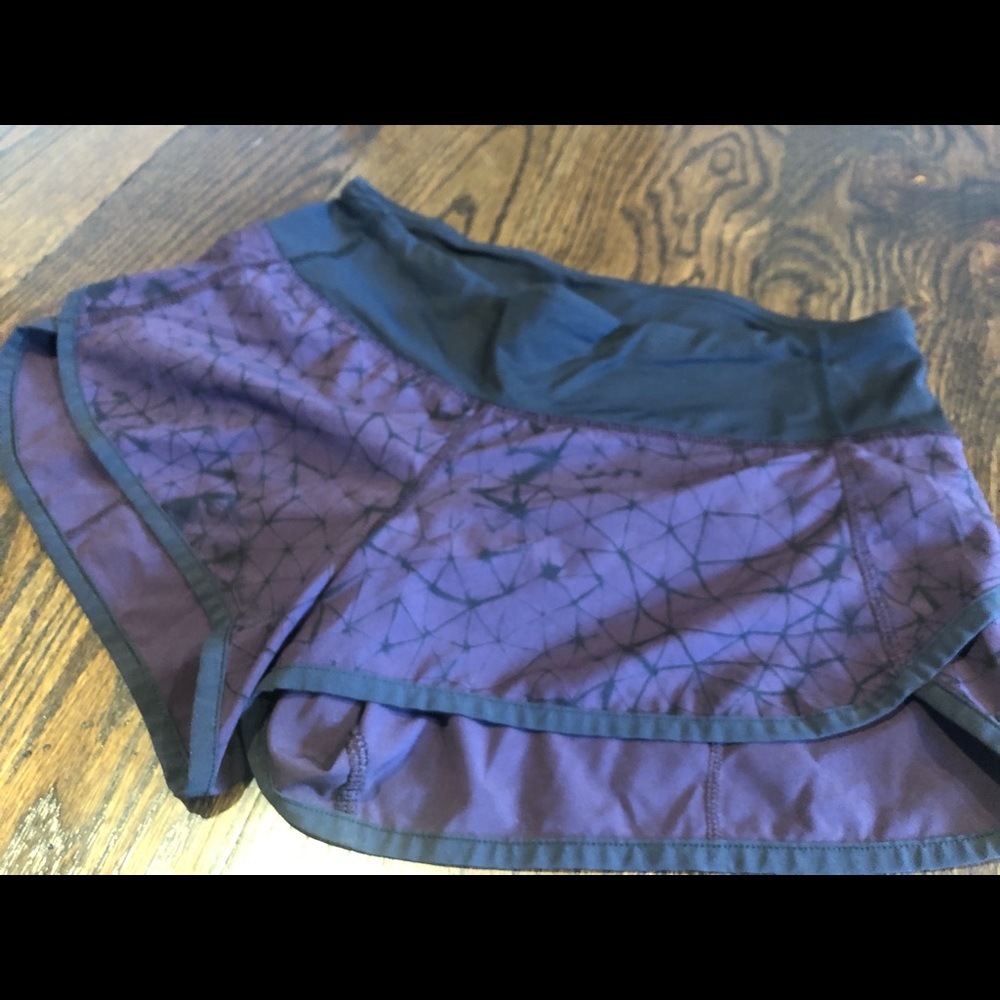 Lululemon super cute shorts - Picture 1 of 5